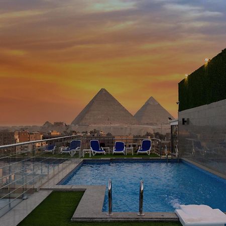 Gold'S Pyramids Hotel Al Kawm al Akhdar Esterno foto