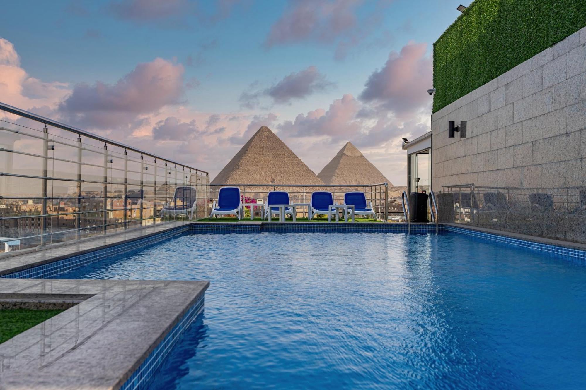 Gold'S Pyramids Hotel Al Kawm al Akhdar Esterno foto