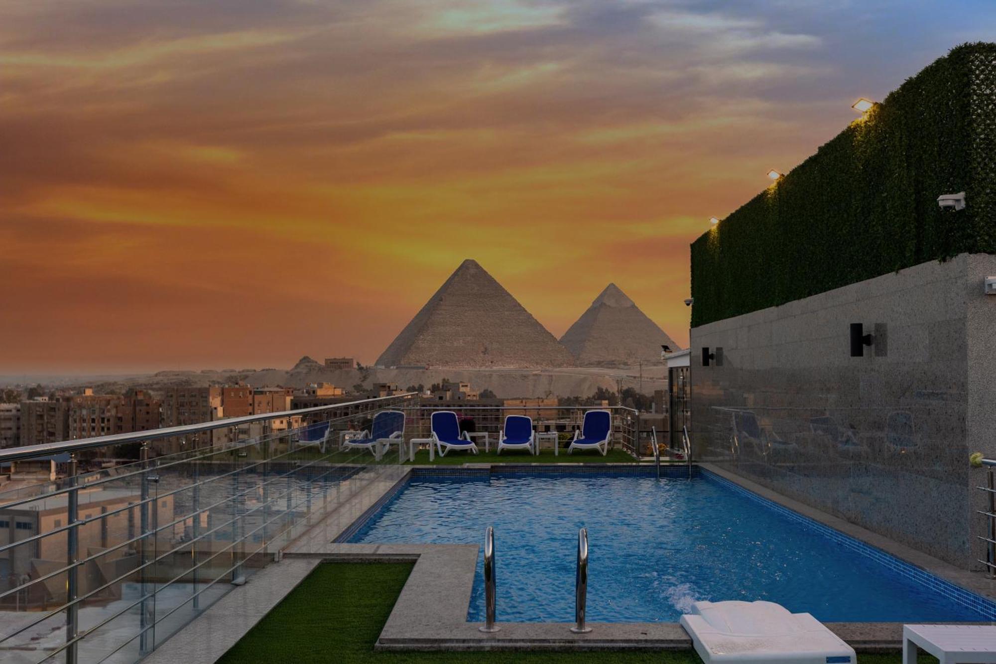 Gold'S Pyramids Hotel Al Kawm al Akhdar Esterno foto